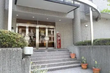 สบายๆ ที่ Comfort Tama Plaza 