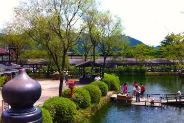 <p>If you feel like going for a walk inside the park, there are a lot of places to explore!</p>