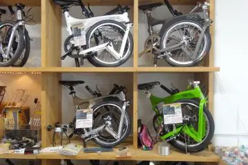 <p>The shop has all kind of bikes, but specialize in folding bike. They has several brand for sale.</p>