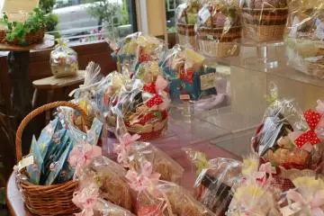 <p>แพ็คเกจสำเร็จสำหรับเป็นของขวัญของฝาก</p>