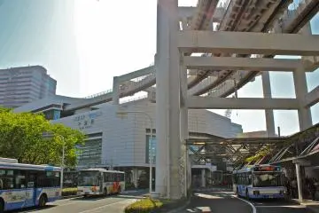 <p>Chiba Station is home to the Chiba Urban Monorail.</p>