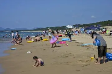 <p>Bring your tents, tubes, and parasols</p>