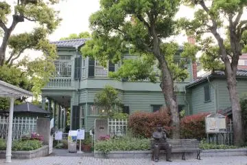 Gallery image