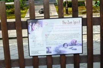 One of the temples offers English tours and Zen training