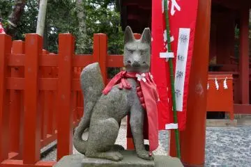 <p>คิสุเนะ (Kitsune) รูปปั้นสุนัขจิ้งจอก</p>