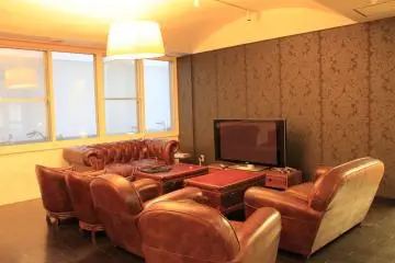 <p>living room</p>