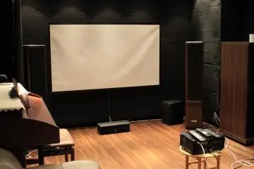 <p>Theater room</p>
