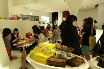Gallery image