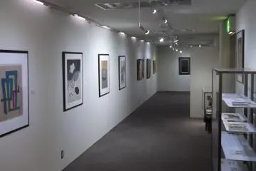 <p>The exhibition rooms are well organized and unfussy</p>