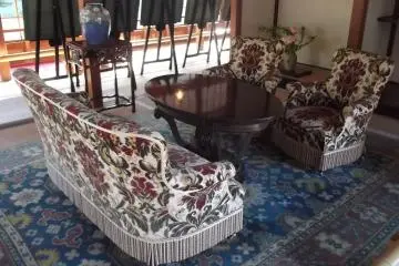 <p>The Emperor's elegant sitting-room</p>