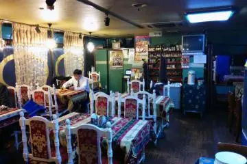 <p>The dining room is just the right amount of fancy.&nbsp;</p>