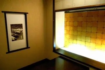 <p>Corner of 3rd floor tables</p>