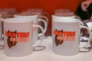 <p>Hooters mug for your girlfriend? Maybe not the best call</p>