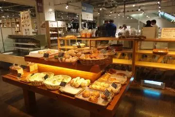 Gallery image