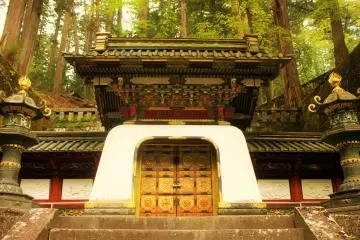 This is the Ryugu-mon gate, that leads to the sacred resting place, which is closed to the public.