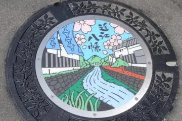 <p>บ้านเรือนเก่าๆ แบบโบราณของญี่ปุ่น ที่โอะมิฮะชิมาน</p>