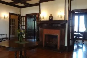 The inside of Yamate No. 111 design was pure Morgan.