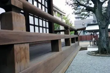 Side view of the main shrine.&nbsp;