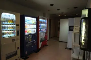 <p>Vending machines (drinks and instant noodles), hot water dispenser and microwave</p>