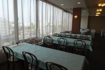 <p>Enjoy the view over Akita city while having breakfast</p>