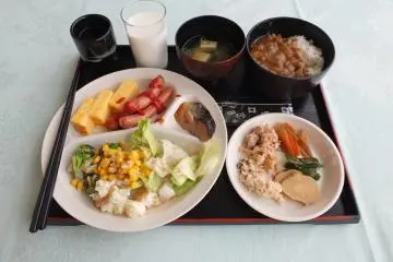 <p>Japanese-style breakfast buffet (Curry &amp; rice is delicious)</p>