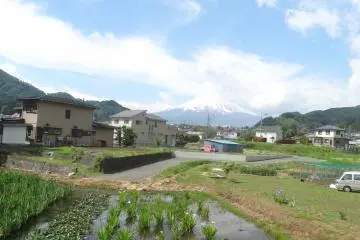 <p>Mount Fuji from any angle is spectacular</p>