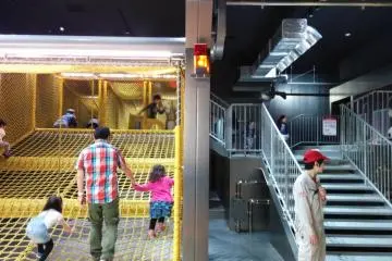 <p>A children's play area that resembles a noodle factory. A separate fee is required for entry.&nbsp;</p>