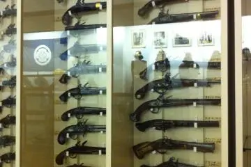 Flintlock guns from around the world