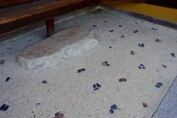 <p>Specially designed stone floor</p>