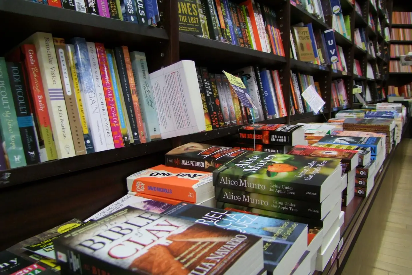 Kinokuniya Books - South Shinjuku