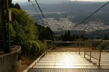 <p>Breathtaking views from the mid-section of the mountain.</p>