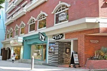 Gallery image