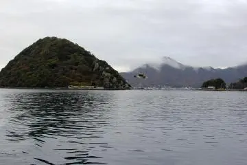 <p>They seem to enjoy the scenery and fishing in the ocean waters near the various islands.</p>