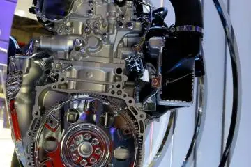 Many companies had the engines out and on display in their glorious shininess and detail.&nbsp;