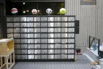 <p>Nice mailboxes</p>
