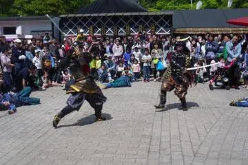 Eventually the two opposing feudal lords battle it out for victory.