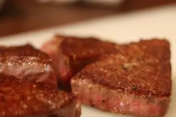 kobe beef (Photo: <a href=" http://www.facebook.com/temple.shrine" target="_blank" rel="noreferrer noopener nofollow">Mr Taro Saeki</a>)