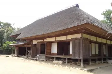 <p>One of the farmhouses</p>