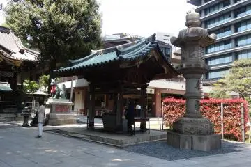 <p>ภายในวัดเมียวกอนจิ</p>