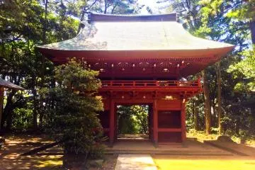 <p>The grand entrance to temple complex</p>