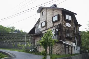 Gallery image