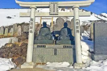 <p>One of numerous monuments near 'Hachi-go-me' area</p>