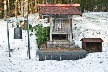 <p>A monument near the start and finish of the course</p>