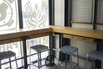 <p>Sitting area inside the building</p>