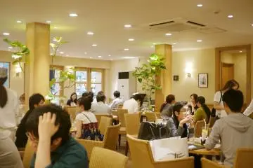 <p>A warm and cosy atmosphere.</p>