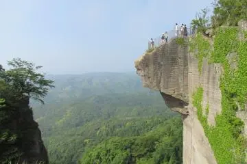 <p>The over the edge look out of "Hell's View"</p>