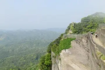 <p>Hiking on the "saw-teeth"</p>
