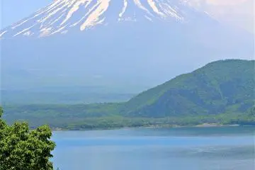 <p>Mt Fuji gained UNESCO World Heritage status June 2013.</p>