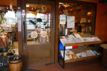 Gallery image