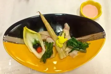 <p>'Sansei Ryori' (mountain vegetables), found only in this region</p>
